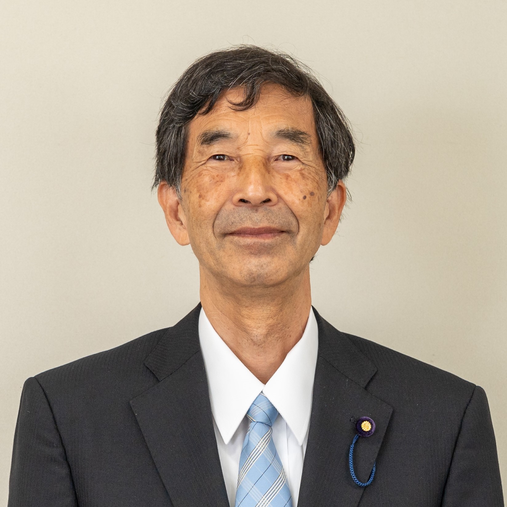 岡村哲雄議員写真